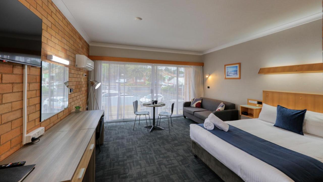 Court Street Motel Parkes Esterno foto